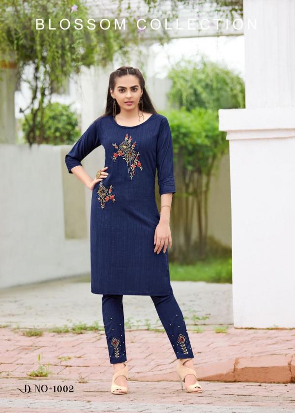 Festive Aarohi Liza Rayon Designer Exclusive Kurti Pent Collection